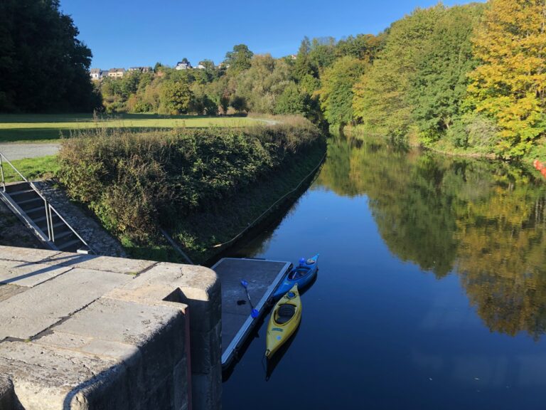 Grüne laden zur Paddeltour auf der Lahn